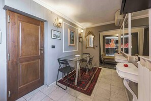 Classic Duplex, Balcony, City View | Living area
