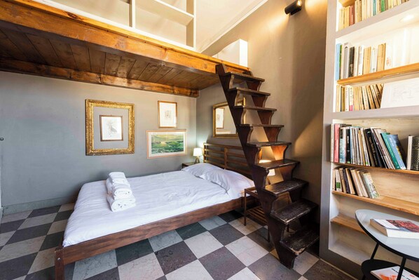 Classic Duplex, Balcony, City View | 1 bedroom, iron/ironing board, free WiFi - Il Rifugio del David by MMega (Florence)