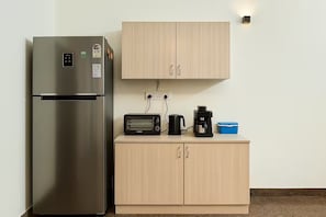 Villa (1 Bedroom) | Private kitchen | Microwave, oven, blender