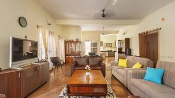 Villa (1 Bedroom) | Front of property