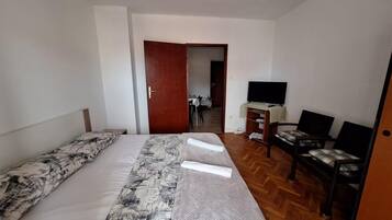 Apartment (One Bedroom Apartment with Balcony(2)) | 4 bedrooms