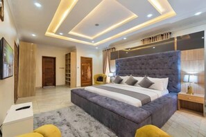 エコノミー アパートメント バルコニー シティビュー | 1 室のベッドルーム、セーフティボックス (室内)、デスク、ノートパソコン用作業スペース