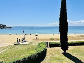 Beach - Apartment with sea view - 4 guests (Roses)