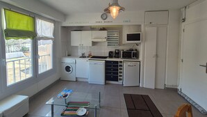 Unclassified image, 2 of 10, button - Apartment 3 Pers 100m from Beach, Pets Welcome (Fort-Mahon-Plage)