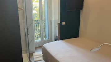 Economy Double Room, Balcony, City View | Desk, free WiFi
