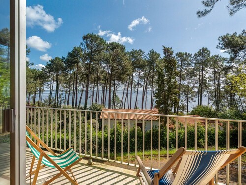 Family house 5 rooms for 14 pers, lake view in Biscarrosse