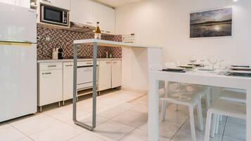 Fridge, microwave, dishwasher