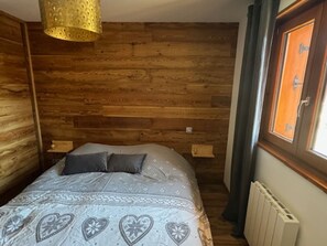 4 makuuhuonetta, vauvan matkasänky, Wi-Fi, pääsy pyörätuolilla