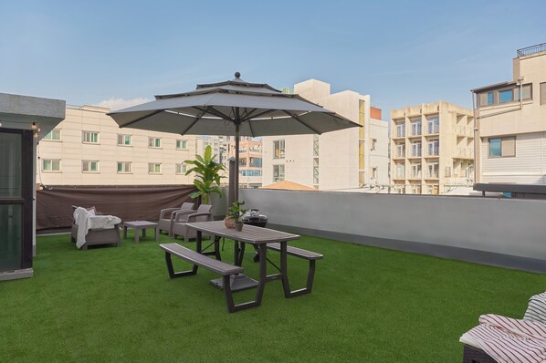 Double Room (non-Korean nationals only) | Terrace/patio