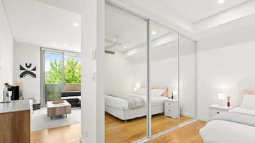 Appartamento | 1 camera, una scrivania