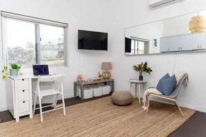 Apartment | 1 bedroom, desk - Cozy Beachfront Studio With Aircon (Sydney)