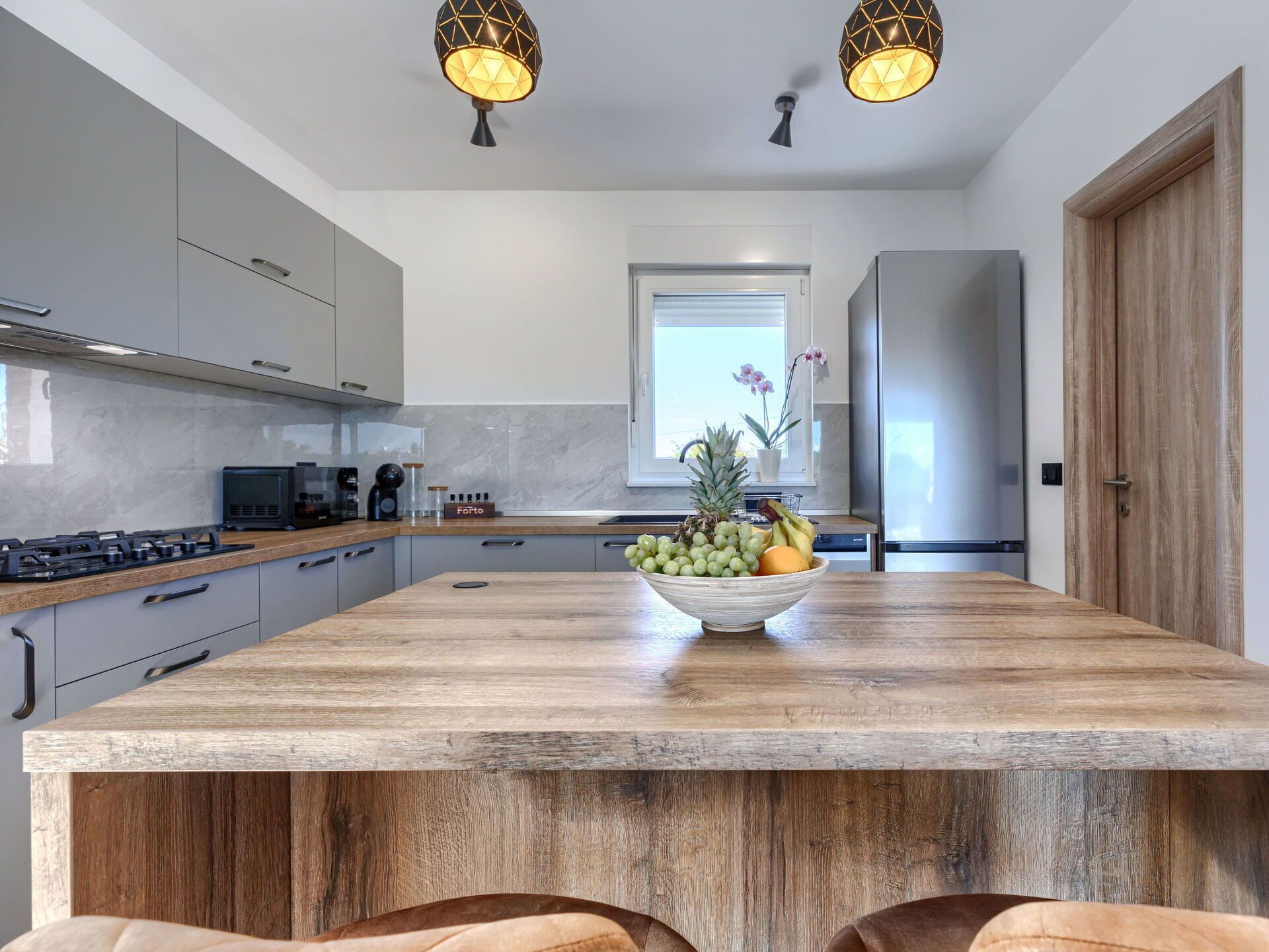 Furniture, Kitchen, Countertop, Interior Design, Cabinetry, Flooring, Wood, Kitchen Appliance, Ceiling, Floor