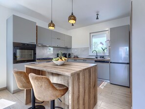 Microwave, oven, dishwasher