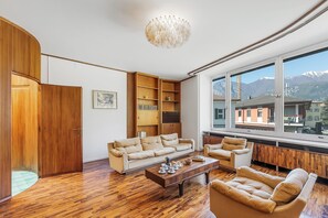 21-Zoll-Smart-TV mit Kabelempfang