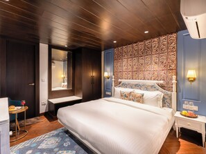 4 bedrooms, WiFi, bed sheets -  Shukrana - 4BHK Luxury Retreat Near Mall Road in Mussoorie (Mussoorie)