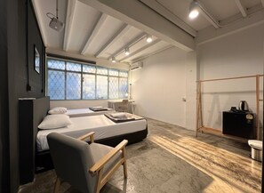 Kahden hengen businesshuone (kaksi sänkyä) | Ilmainen Wi-Fi, vuodevaatteet