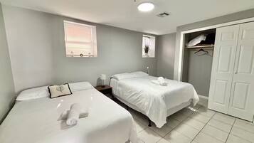 5 habitaciones, tabla de planchar con plancha y wifi gratis