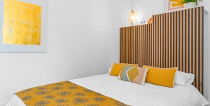 1 bedroom, iron/ironing board, WiFi, bed sheets - The Kepties 4 - 1 Bed Luxurious Serviced Apartment, Private Garden, Free Parking (Arbroath)