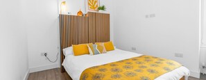 1 habitación, tabla de planchar con plancha, wifi y ropa de cama 