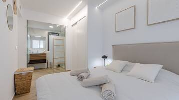 2 quartos, cofres nos quartos, Wi-Fi de cortesia, roupa de cama