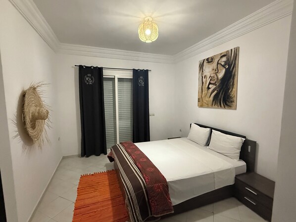 2 bedrooms, iron/ironing board, WiFi, bed sheets