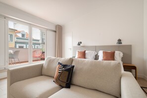 Studio | 1 bedroom - Lapa Diplomatic Flat 1 1 by Feel Lisboa (Lisbon)