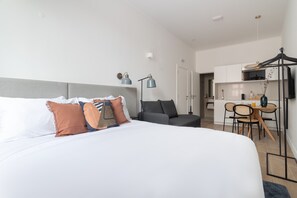 1 bedroom - Lapa Diplomatic Flat 2 4 by Feel Lisboa (Lisbon)