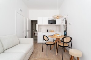 1 bedroom - Lapa Diplomatic Flat 2 4 by Feel Lisboa (Lisbon)