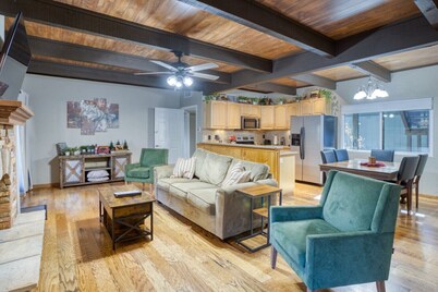 Quiet Pinetop Condo Next to Golf Course