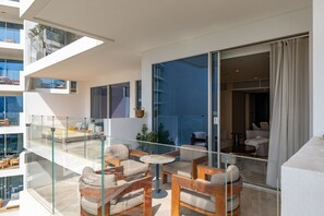 Apartment - Spacious Beachside 2BR M at Five Palm Jumeirah (Dubai)