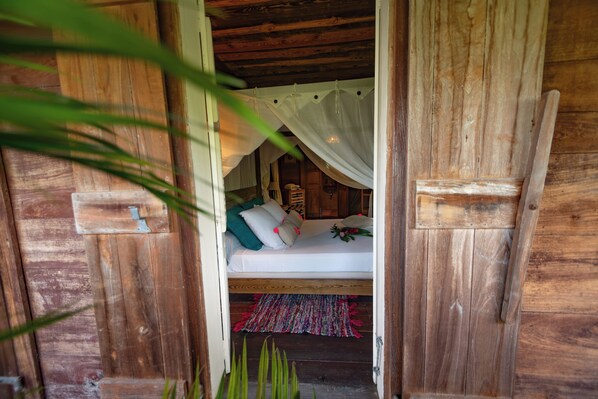 1 bedroom, WiFi, bed sheets - Gîtes Bougainvilliers in Habitation caféière Getz (Vieux-Habitants)