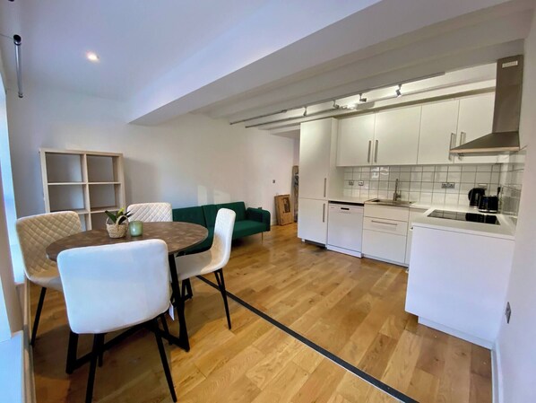 Apartment, 1 Bedroom, Smoking | Dining room - Stylish Studio Apartment in Central London (London)