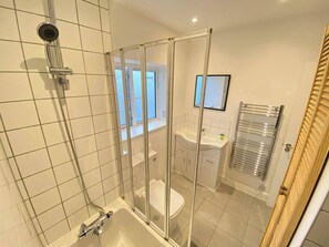 Apartment, 1 Schlafzimmer, Raucher | Badezimmerausstattung