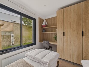 2 bedrooms, free WiFi