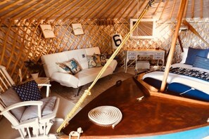 WiFi - ‘PEARL’ a luxury waterside yurt with harbour views (Emsworth)