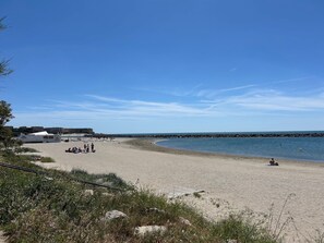Sun-loungers, beach towels