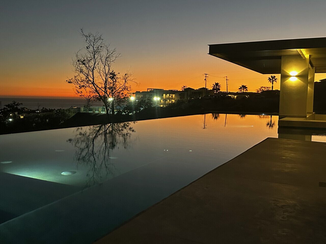 Et oppvarmet basseng