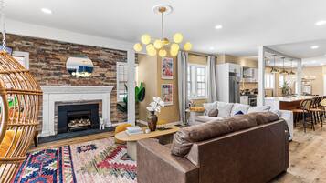Smart TV, fireplace, video games, table tennis