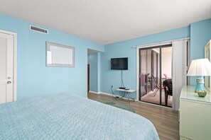 2 bedrooms, iron/ironing board, Internet