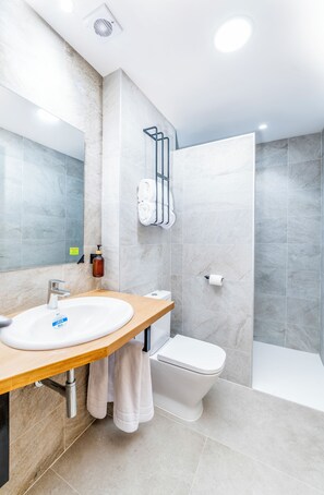 Gratis toiletartikler, hårtørrer, håndklæder, Sæbe