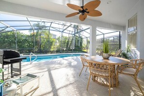 Outdoor dining - Dream Home with Private Pool (Davenport)