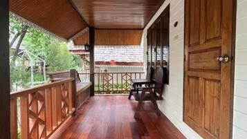 Superior Garden Villa | 1 bedroom, free WiFi, bed sheets