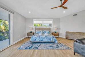 5 bedrooms, free WiFi, bed sheets