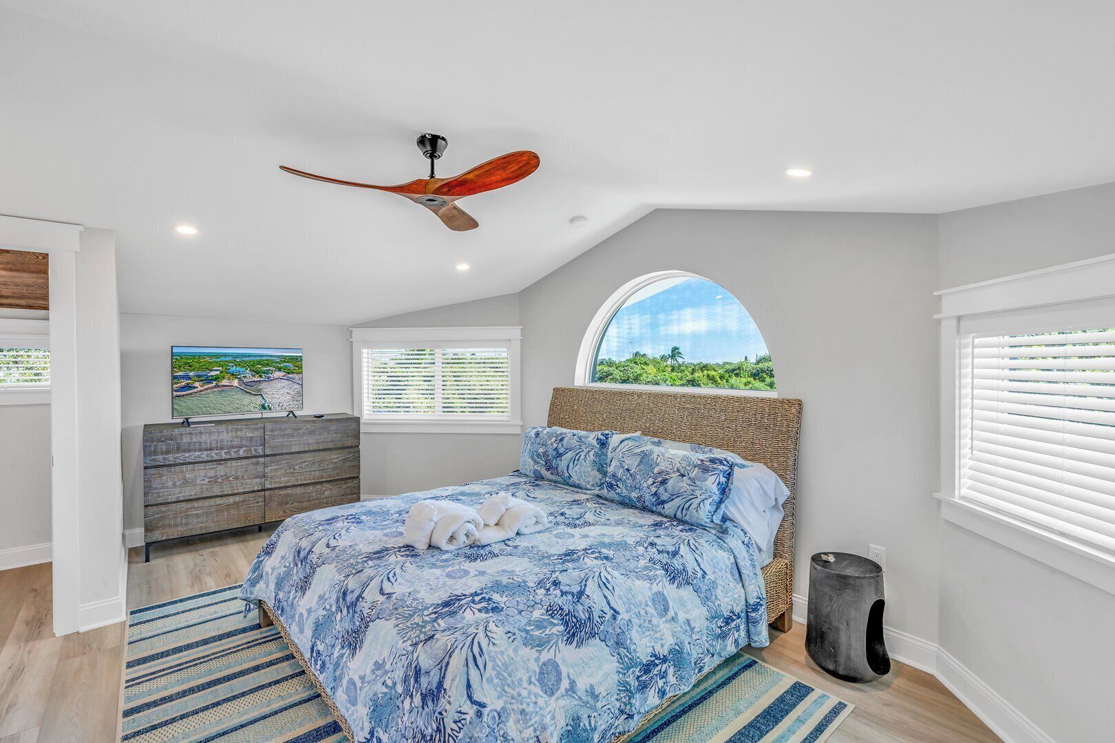 5 habitaciones, wifi gratis y ropa de cama 