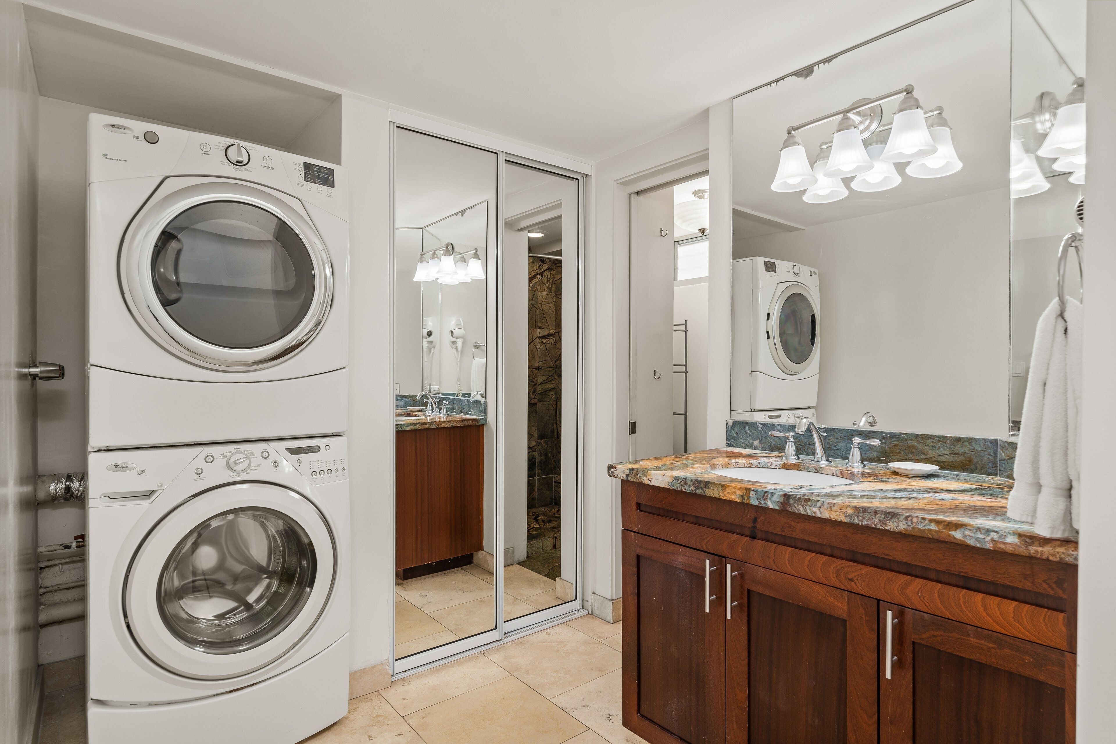 Shower, hair dryer, towels