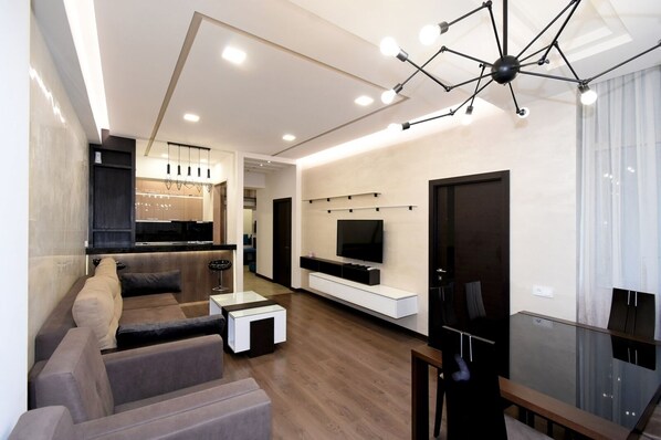 Living area - Luxury apartment on Tsitsernakaberd hgw (Yerevan)