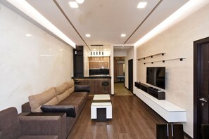 Living area - Luxury apartment on Tsitsernakaberd hgw (Yerevan)