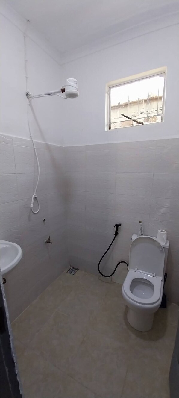 Handtücher, Seife, Toilettenpapier