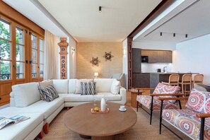 Apartment (2 Bedrooms) | Living room - Bright Apartment in Seville. Tomás de Ibarra II (Seville)