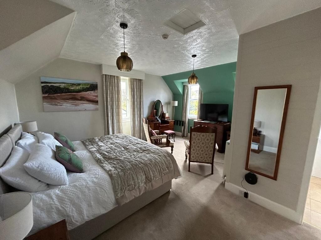 Doppel- oder Zweibettzimmer (LEWIS) | Bügeleisen/Bügelbrett, kostenloses WLAN